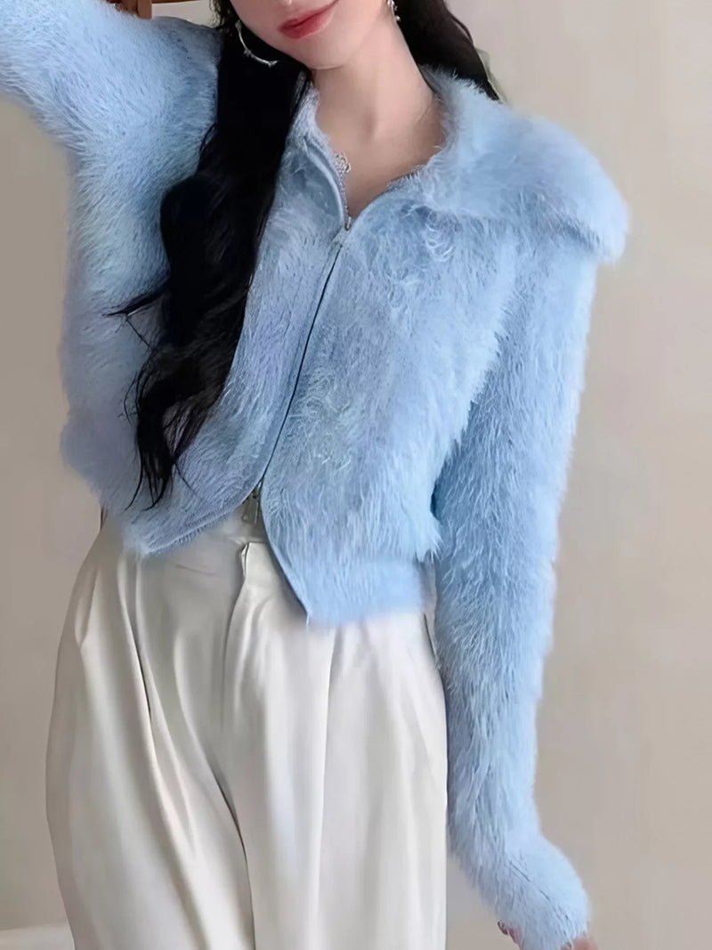 The Ultimate Guide to Women's Jackets in 2026: Trends, Styles, Styling Tips & Wardrobe Essentials
